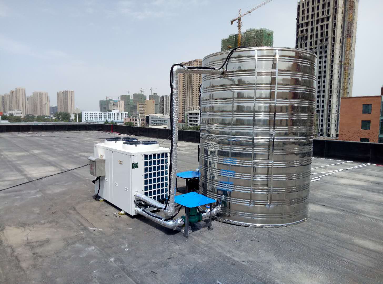 酒店、賓館洗浴熱水用什么好，福威斯空氣能熱水器*佳選擇